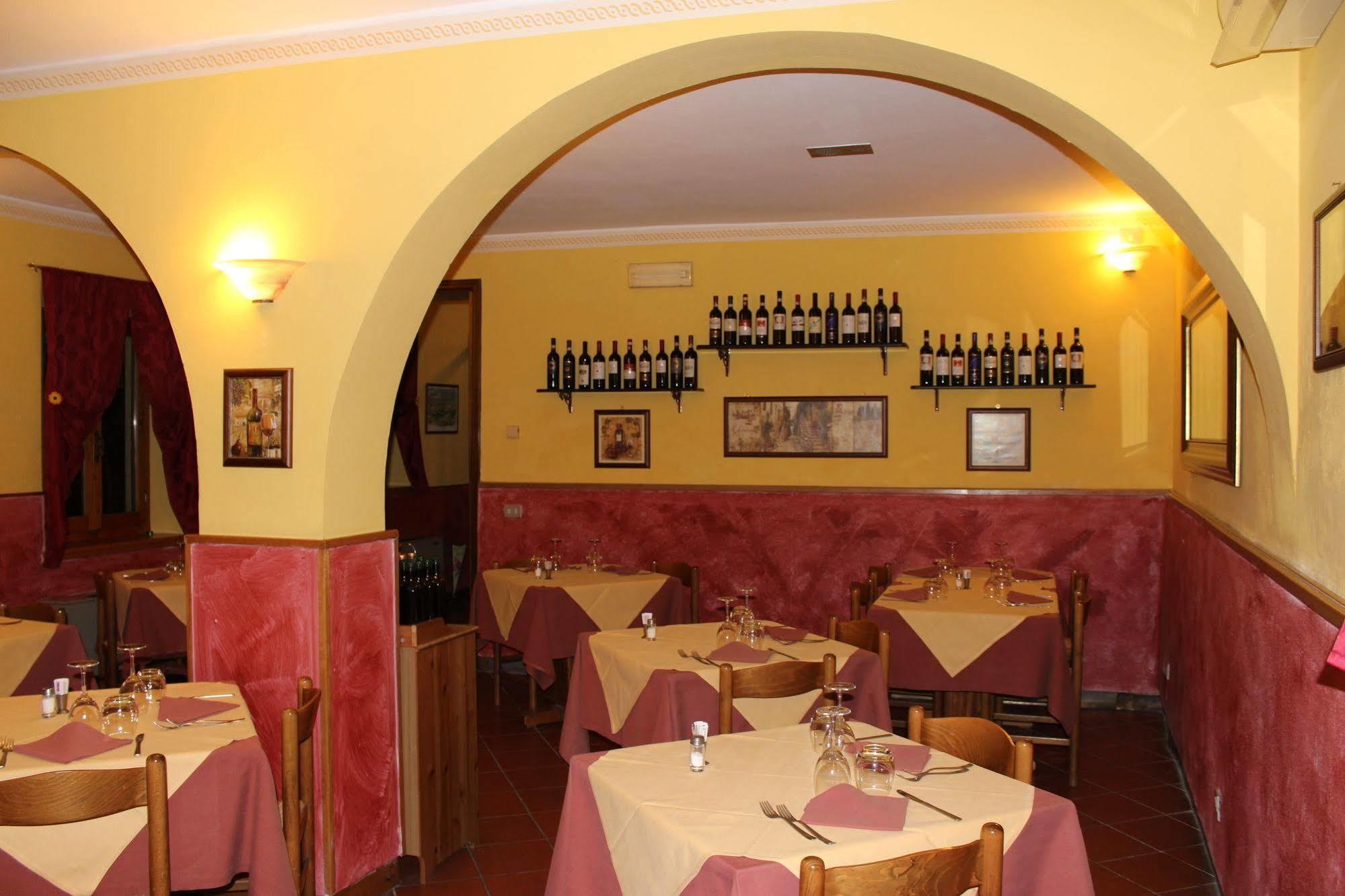 Albergo La Pieve Castelfiorentino Exteriör bild